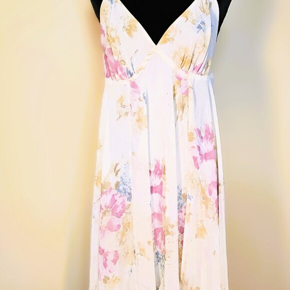 VS Vintage "Collection" Cream Floral Chiffon Gown Size L RARE!
